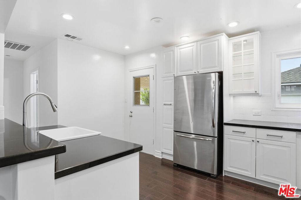 6247 Del Amo Boulevard