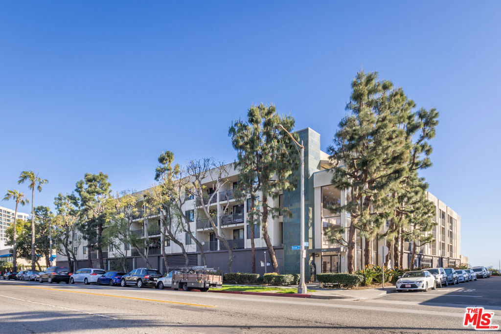 1140 E Ocean Boulevard 114