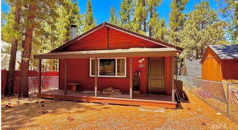 Photo of 2051 6th, Big Bear City, CA 92314 (MLS # DW25269062)