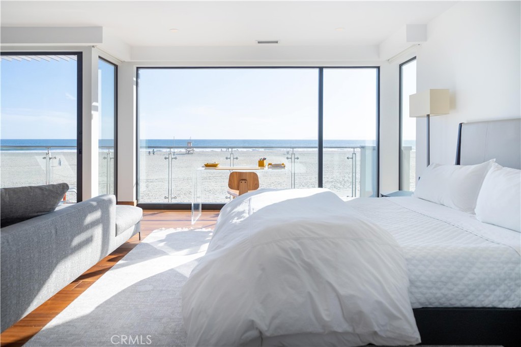7104 W Oceanfront