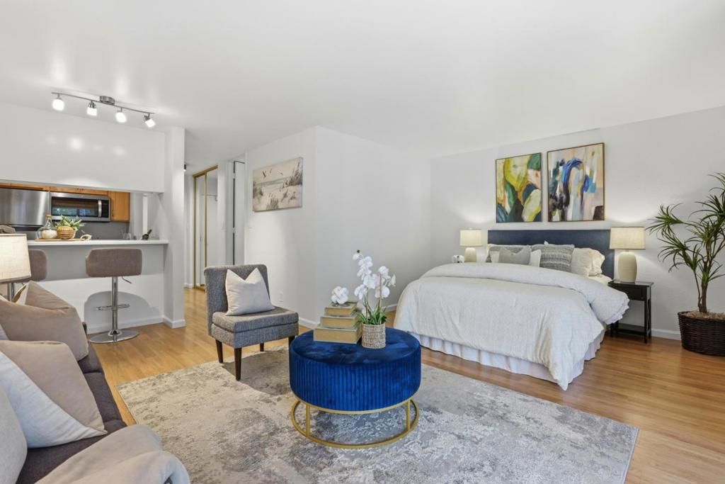 Photo of 8150 Shelter Creek Lane, San Bruno, CA 94066 (MLS # ML82038674)