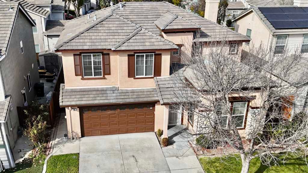 Photo of 389 389 Burlington Dr Dr, Tracy, CA 95376 (MLS # 41124202)