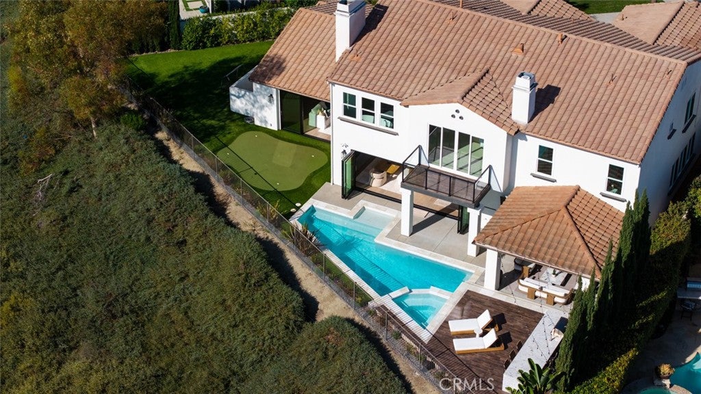400 Camino Bandera
