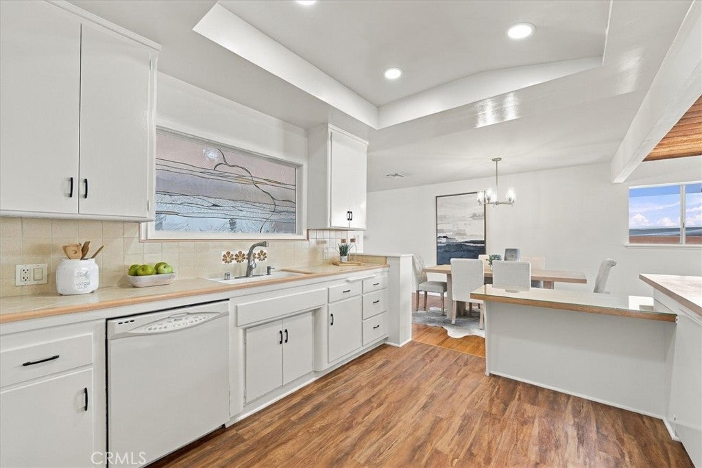2622 W 180th Street