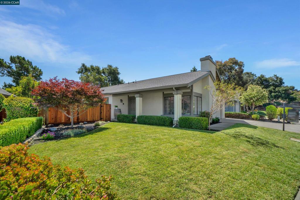 110 Dogwood Ln