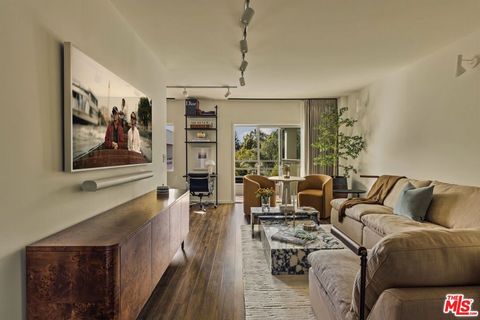 Photo of 1131 Alta Loma Road #528, West Hollywood, CA 90069 (MLS # 26653731)