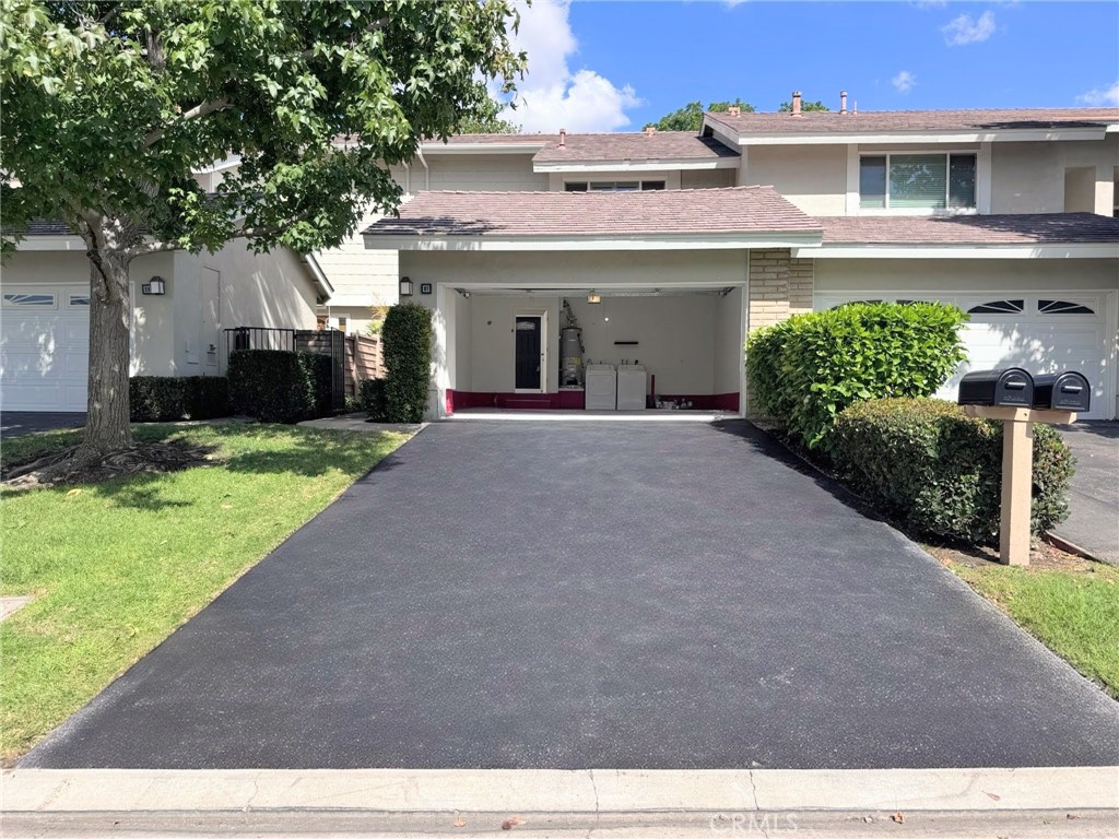 Exceptional opportunity to own in highly desirable Woodbridge Village. Fully remodeled 3-bedroom, 2.5-bathroom single family residence/townhome in Irvine’s desirable Parkside neighborhood within the Woodbridge Community. This 1,383 sqft residence features new luxury vinyl plank flooring, fresh paint, and updated electrical lighting fixtures throughout. The modern kitchen includes sleek cabinetry, quartz countertops, and stainless steel appliances. All bathrooms are updated with ceramic tile flooring, quartz countertops, modern fixtures, and glass-enclosed showers. The upstairs primary suite offers double doors, a walk-in closet, and an ensuite bath with dual vanities. Two additional bedrooms share an updated full bathroom. The living room features a new fireplace and flows into a dining area with a sliding door to a private patio with new pavers, perfect for outdoor dining or relaxation. Additional upgrades include new double-pane windows, a newer HVAC system, and a two-car garage with epoxy flooring and direct access.The property also includes an extended driveway, capable of accommodating more than two cars if needed.
Residents enjoy Woodbridge Village Association and Woodbridge Parkside Maintenance Association amenities, including two lakes with docks and a gazebo, two beachfront lagoons, 22 pools, 16 spas, 13 waders, a splash pad, 23 tennis courts, 4 pickleball courts, basketball, volleyball, and bocce ball courts, 30+ parks, an outdoor fitness course, and walking trails. Conveniently located near top-rated Irvine schools, UCI, Irvine Spectrum, Tustin Marketplace, major freeways, and John Wayne Airport. HOA covers water and trash; buyers to verify HOA details.