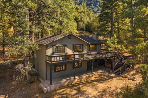 Photo of 1400 Woodland Drive, Pine Mountain Club, CA 93222 (MLS # SR26234038)