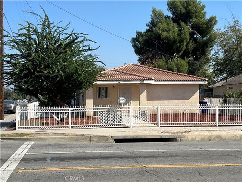 Photo of 891 N Mountain View Ave, San Bernardino, CA 92401 (MLS # CV25249266)