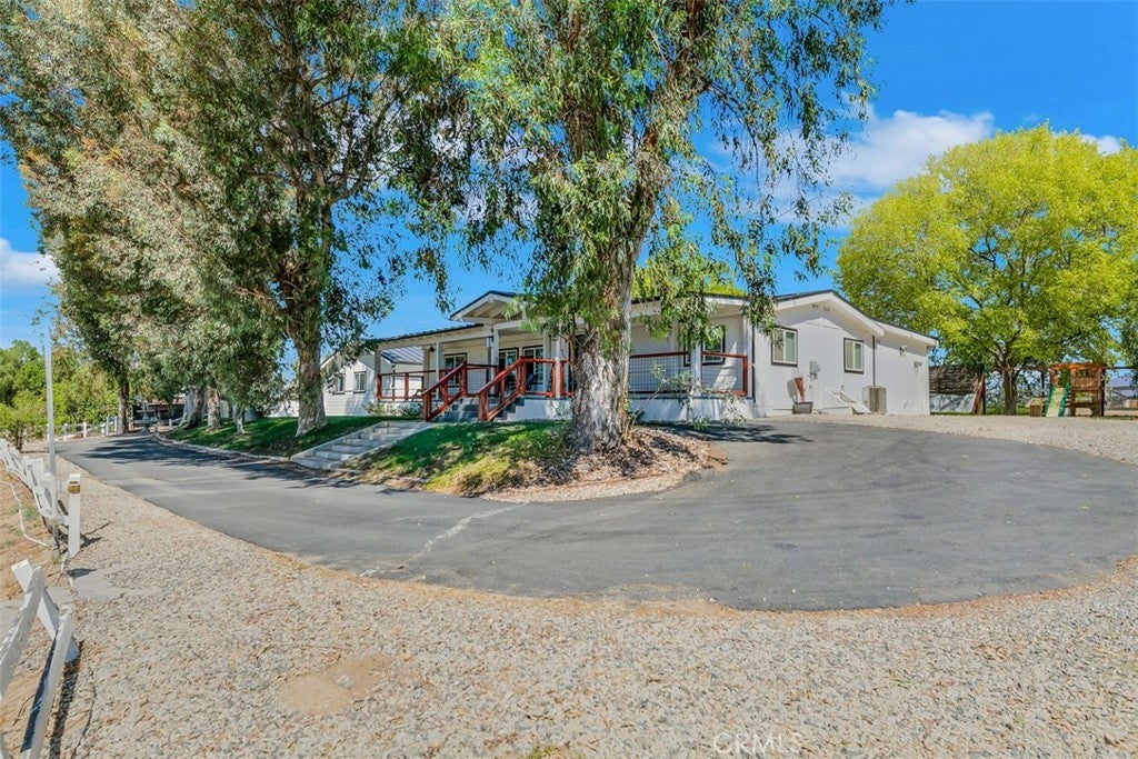 41190 Camino Norte