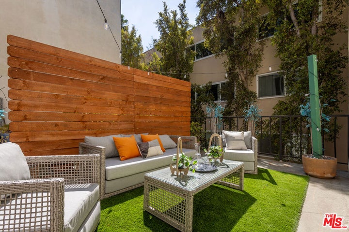 Photo 1 of 29 — 1045 N Kings Road 107, West Hollywood, CA 90069