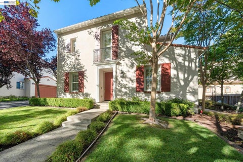 Photo of 2229 Maidenhair Way, San Ramon, CA 94582 (MLS # 41152095)