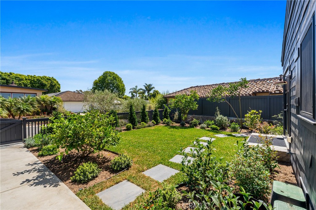 Corona Highlands (CORH) - Residential Lease