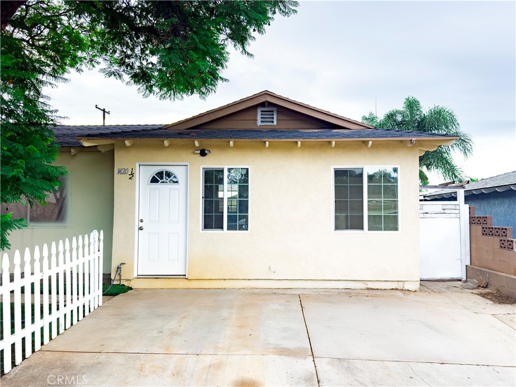 1420 Avenida Del Vista