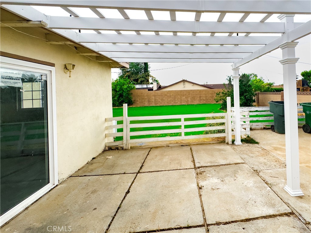 1420 Avenida Del Vista