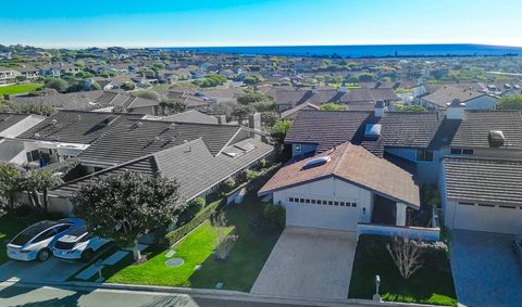 Photo of 7 Sandbar Dr, Corona Del Mar, CA 92625 (MLS # NP26010649)