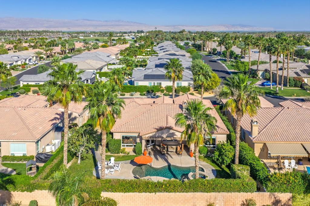 52313 Whispering Way