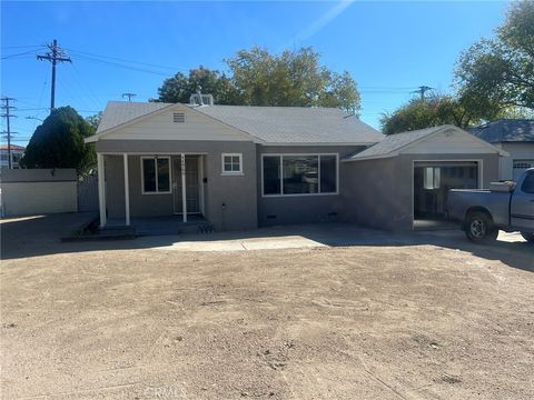 Photo of 44960 11th St W, Lancaster, CA 93534 (MLS # SR25247542) Photo of 44960 11th St W, Lancaster, CA 93534 (MLS # SR25247542)