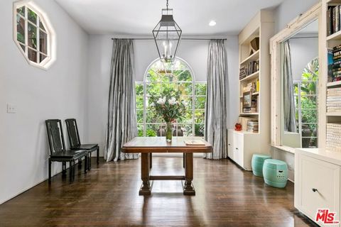 Photo of 1448 N Laurel Avenue, West Hollywood, CA 90046 (MLS # 25566591)
