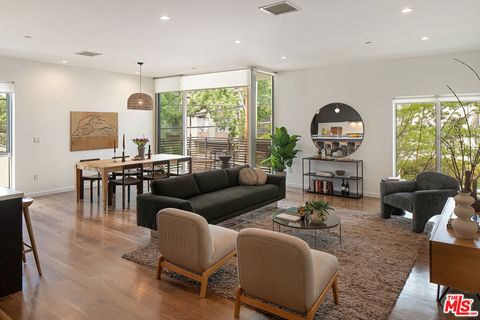 Photo of 12504 Woodbridge Street #203, Studio City, CA 91604 (MLS # 26673265)