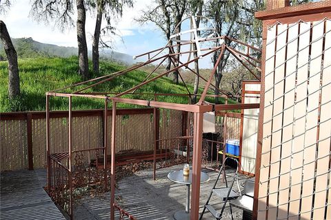 Tiny photo for 2118 Yellow Feather Cir, Paso Robles, CA 93446 (MLS # NS26045362)