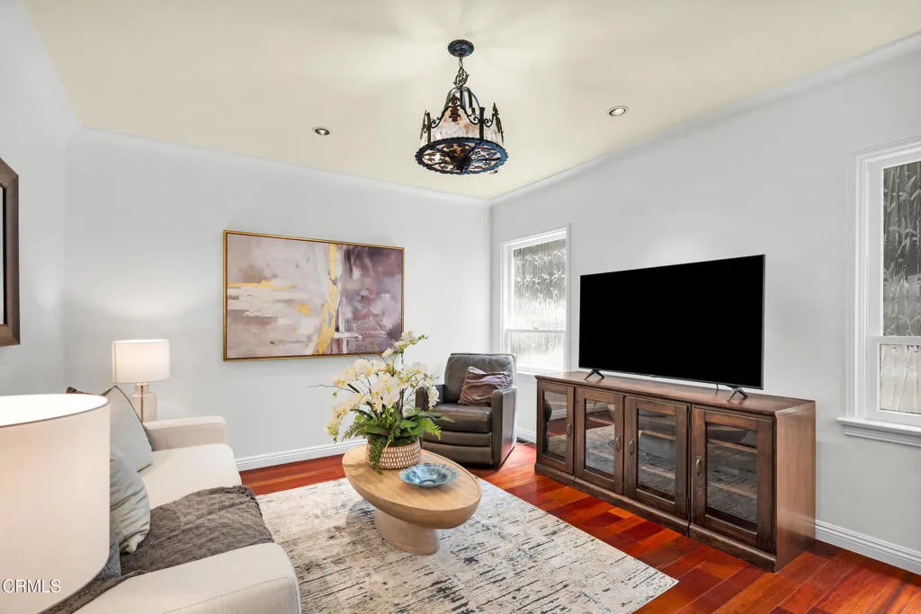 Sierra Madre, California 91024, United States, 4 Bedrooms Bedrooms, ,4 BathroomsBathrooms,Residential,Active,168955