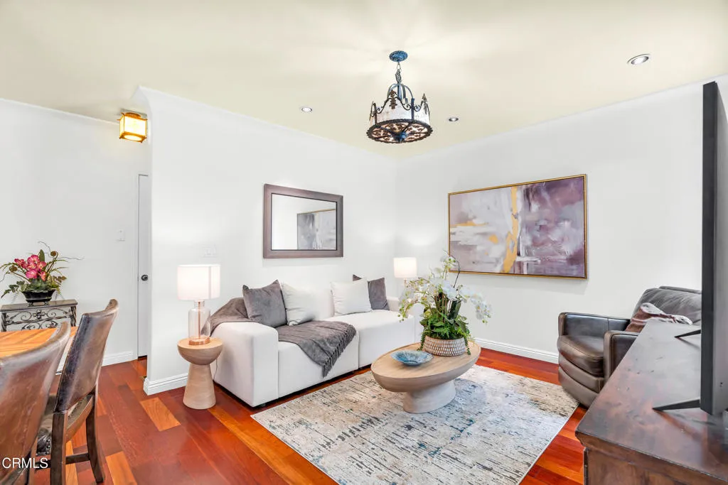 Sierra Madre, California 91024, United States, 4 Bedrooms Bedrooms, ,4 BathroomsBathrooms,Residential,Active,168955