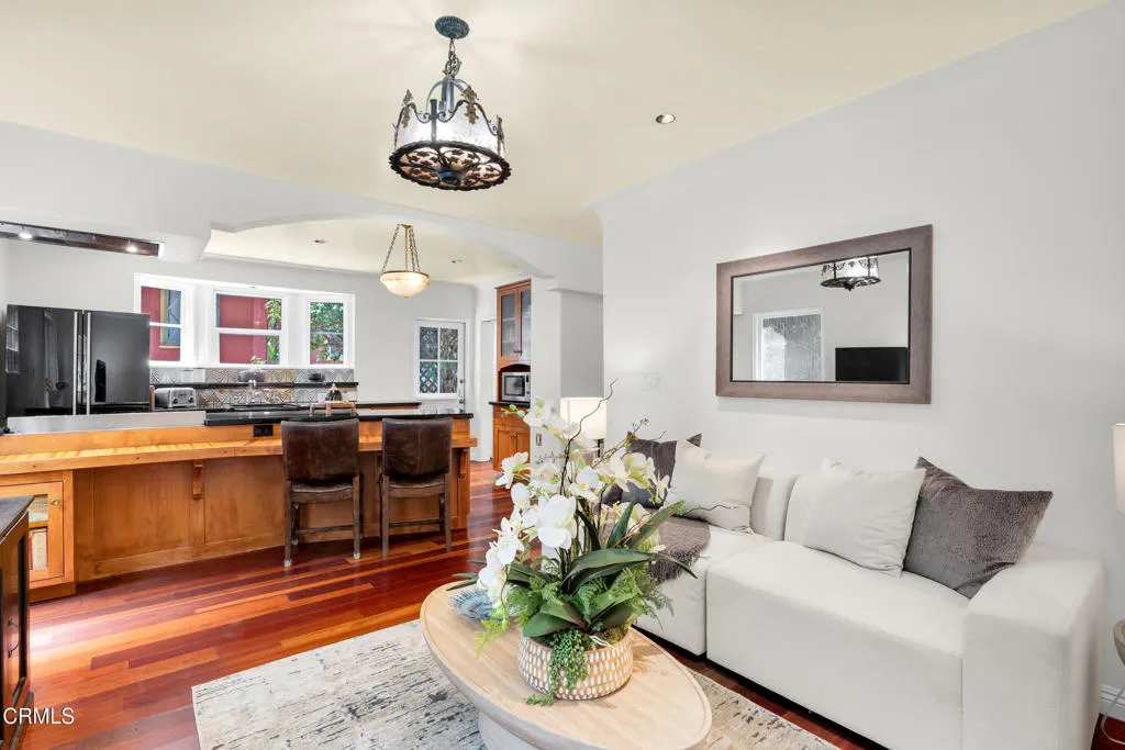 Sierra Madre, California 91024, United States, 4 Bedrooms Bedrooms, ,4 BathroomsBathrooms,Residential,Active,168955