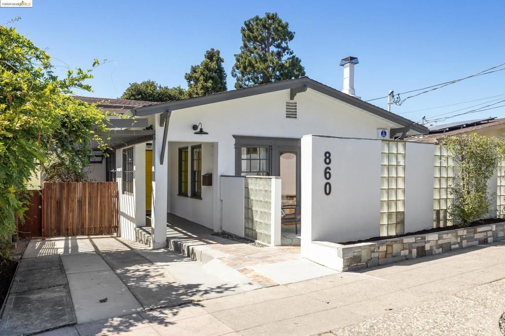 listing image 130725739480569712068
