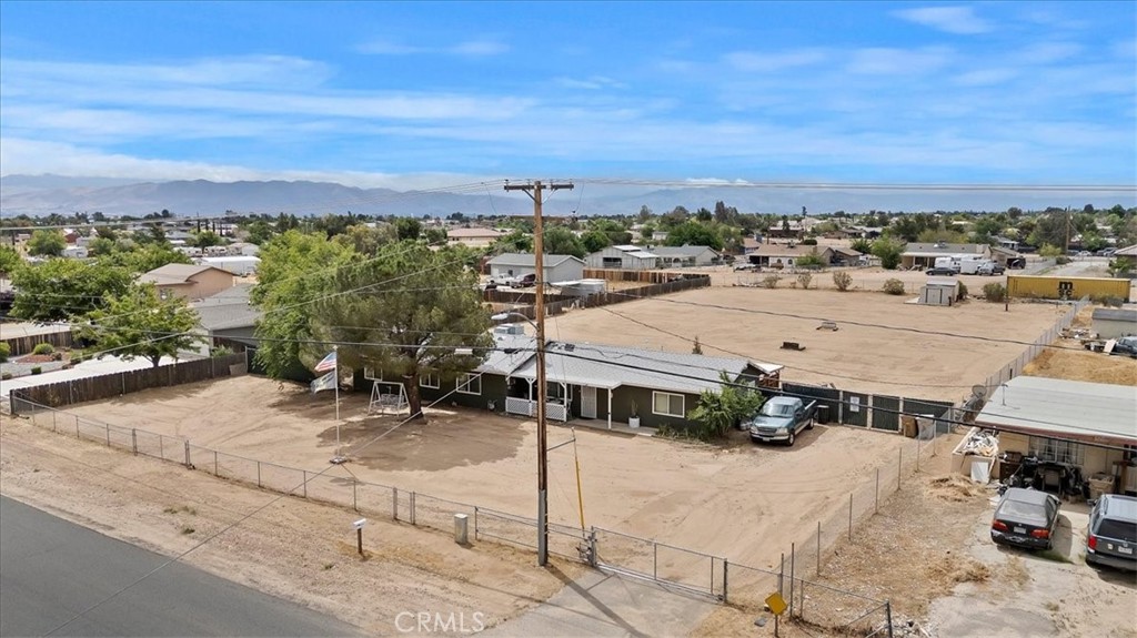 16219 Manzanita