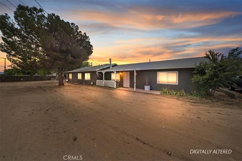 Photo of 16219 Manzanita ST, Hesperia, CA 92345 (MLS # CV26099320)