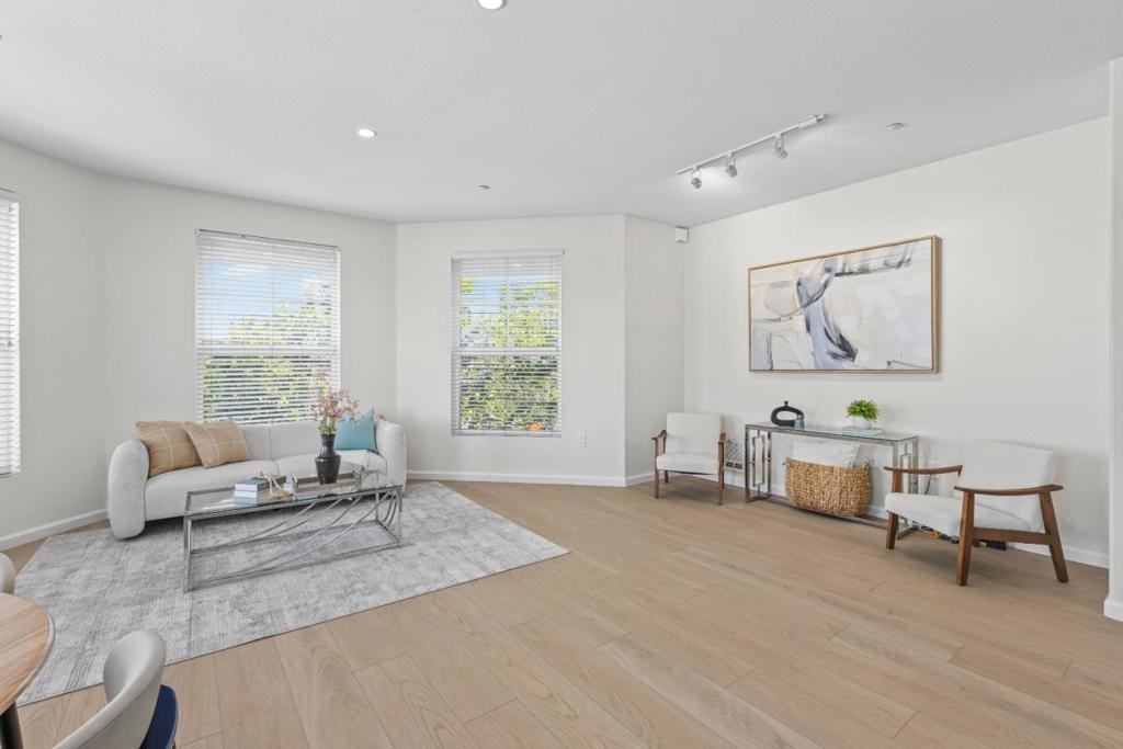1121 40th Street 1301