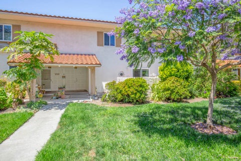 Photo of 2320 Via Puerta, #B, Laguna Woods, CA 92637 (MLS # OC26098357)