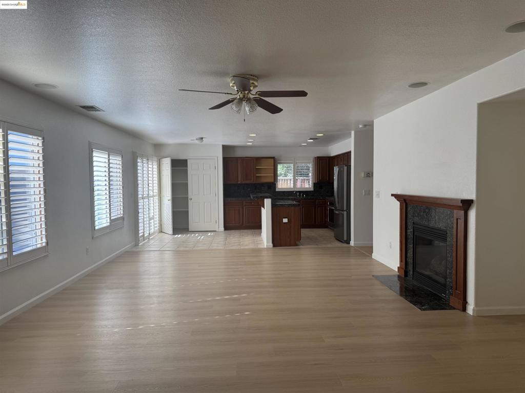 ANTIOCH - Residential Lease