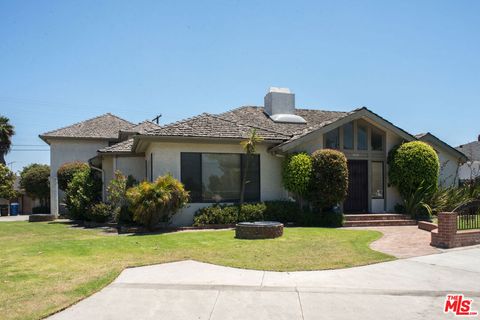 Photo of 8300 Regis Way, Los Angeles, CA 90045 (MLS # 26667935)