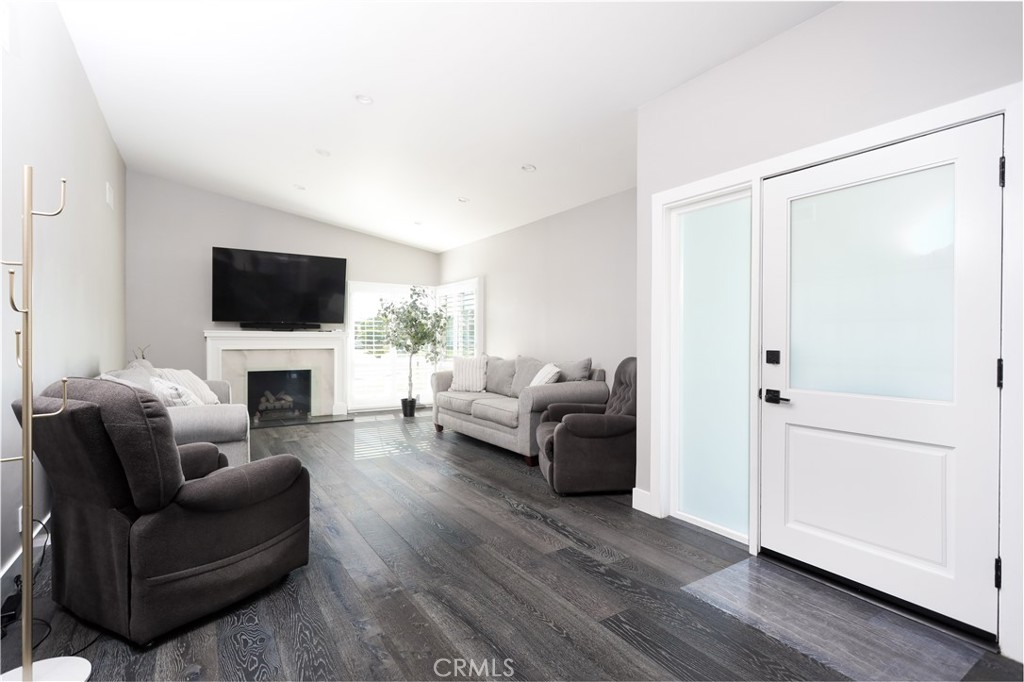 17523 S Catalina Avenue