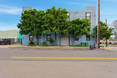 Photo of 1004 9th Ave Ave, Oakland, CA 94606 (MLS # 41122135)