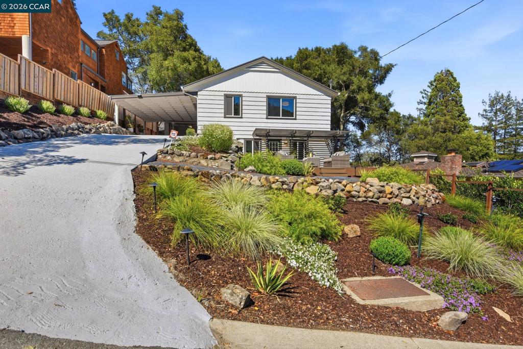 62 Claremont Ave