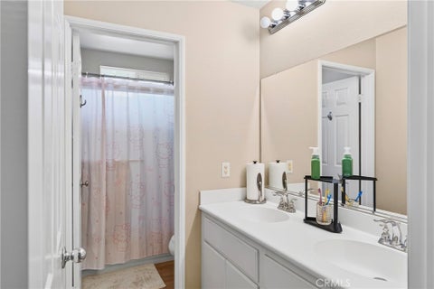 Tiny photo for 34099 Pamplona AVE, Murrieta, CA 92563 (MLS # SW26200314)