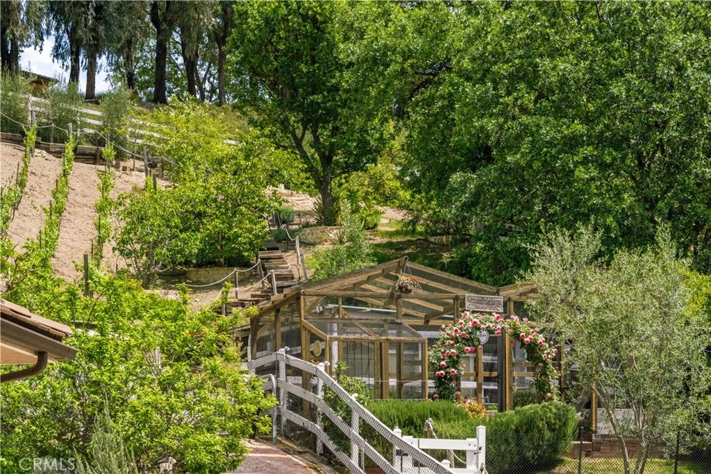 Hidden Hills, California 91302, United States, 5 Bedrooms Bedrooms, ,5 BathroomsBathrooms,Residential,Active,216365