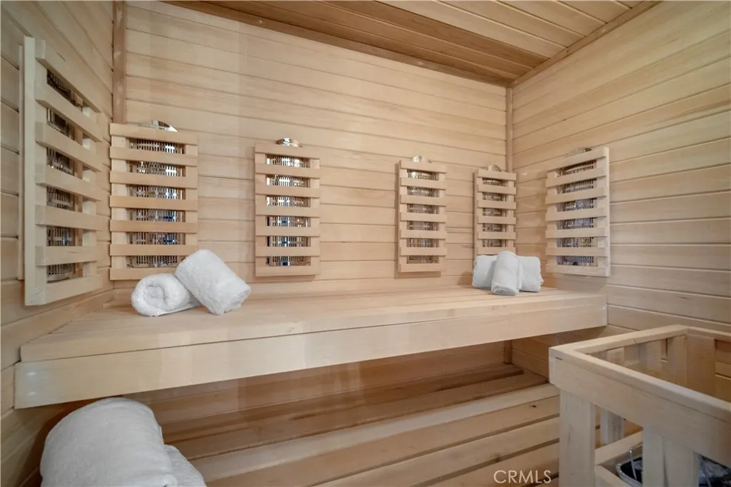 Hidden Hills, California 91302, United States, 5 Bedrooms Bedrooms, ,5 BathroomsBathrooms,Residential,Active,216365