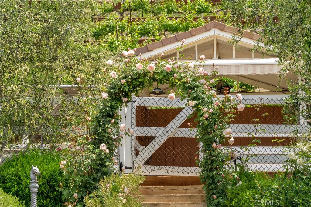 Hidden Hills, California 91302, United States, 5 Bedrooms Bedrooms, ,5 BathroomsBathrooms,Residential,Active,216365