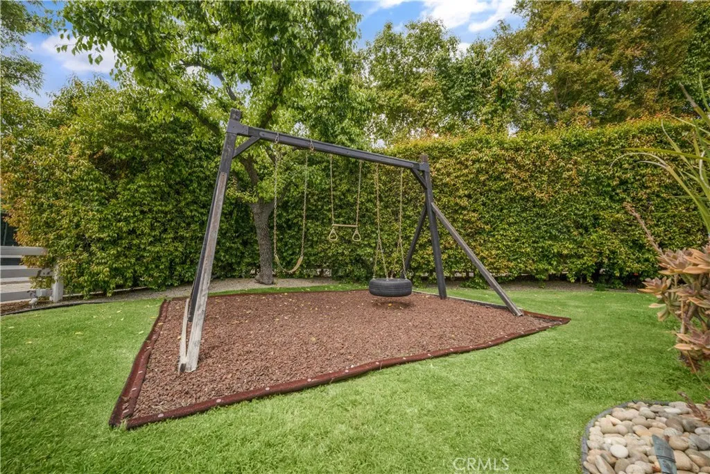 Hidden Hills, California 91302, United States, 5 Bedrooms Bedrooms, ,5 BathroomsBathrooms,Residential,Active,216365