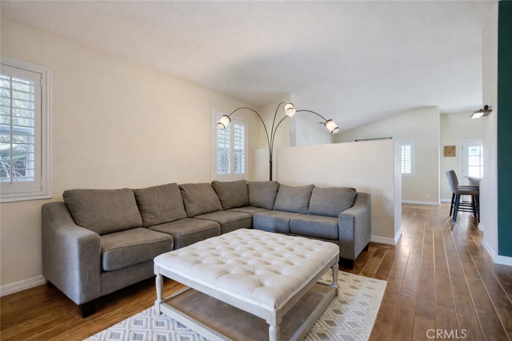 44607 Crestwood Circle