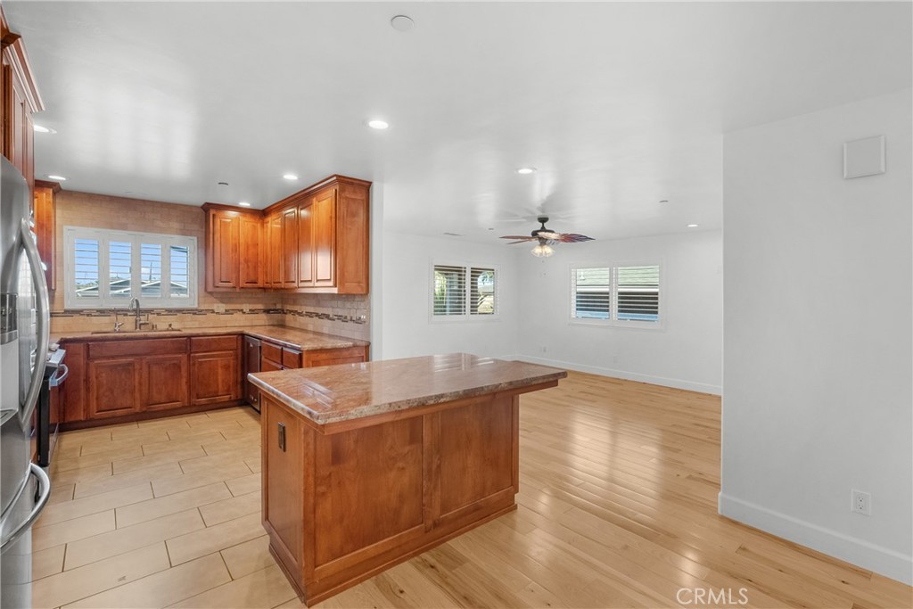 Town of El Moro(680) - Residential