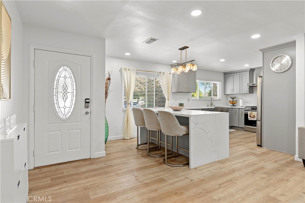 6002 Calvin Circle