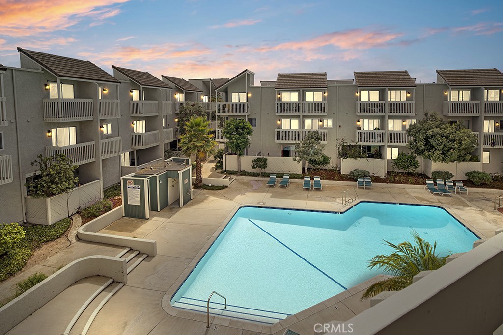209 S Ventura Rd 31