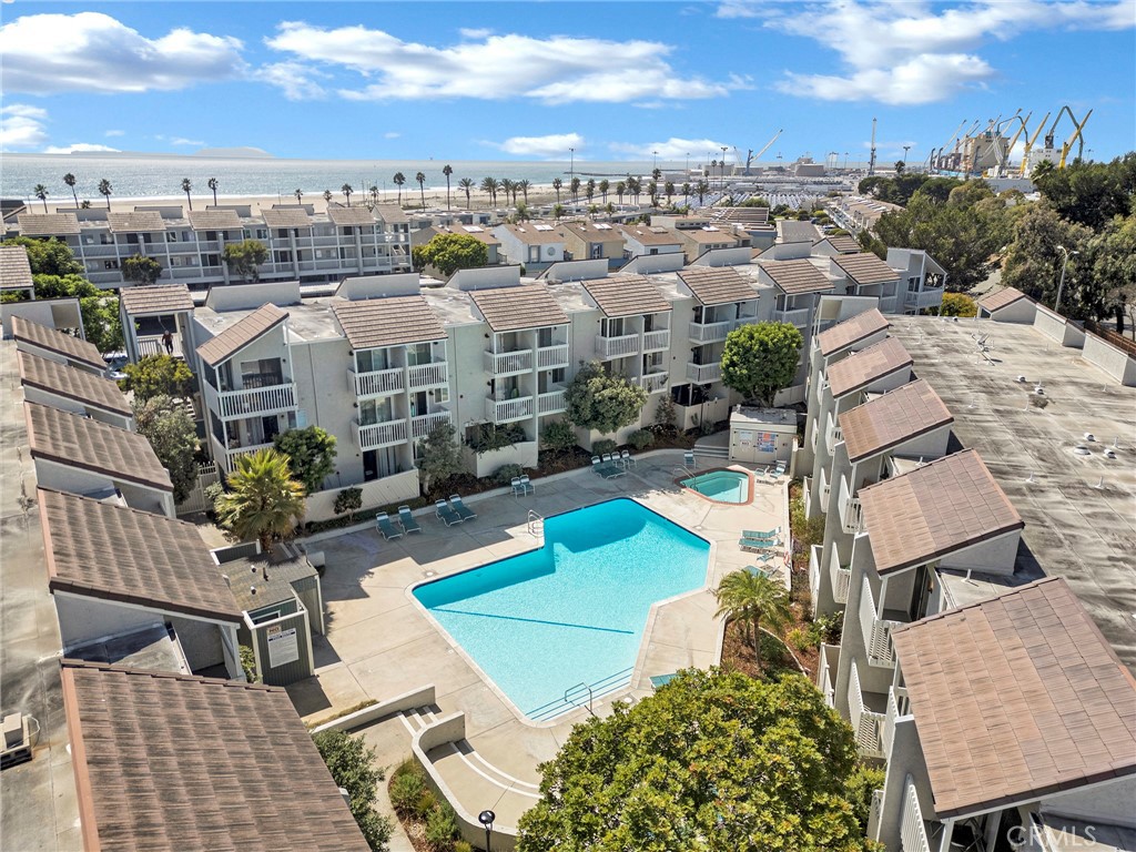 209 S Ventura Rd 31