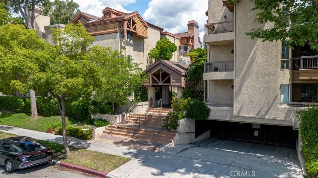 236 N Louise Street 104, Glendale CA 91206