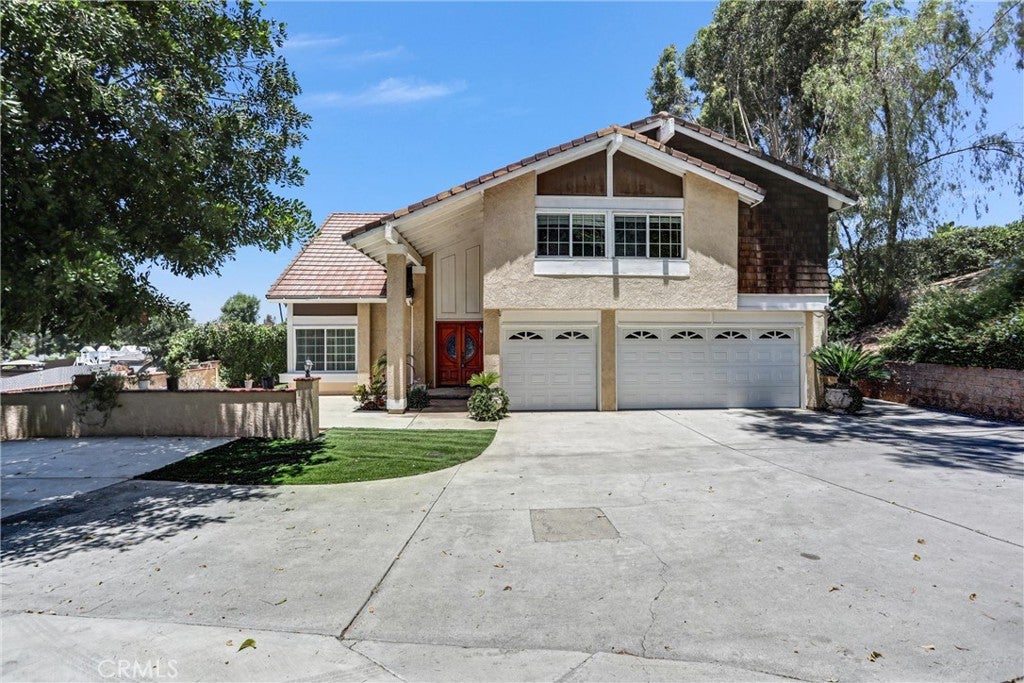 3931 E Lorencita Drive